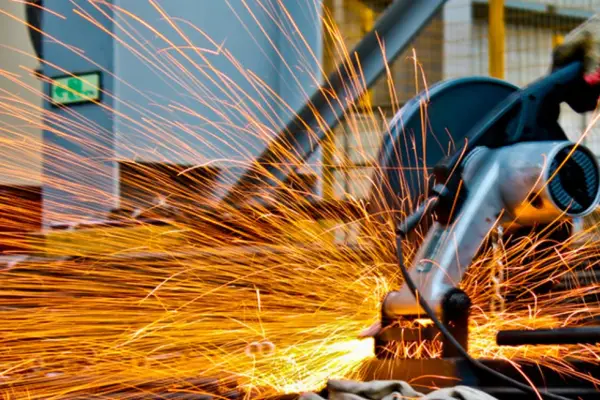 3 avantaje majore ale serviciilor de taiere beton cu tehnica diamantata